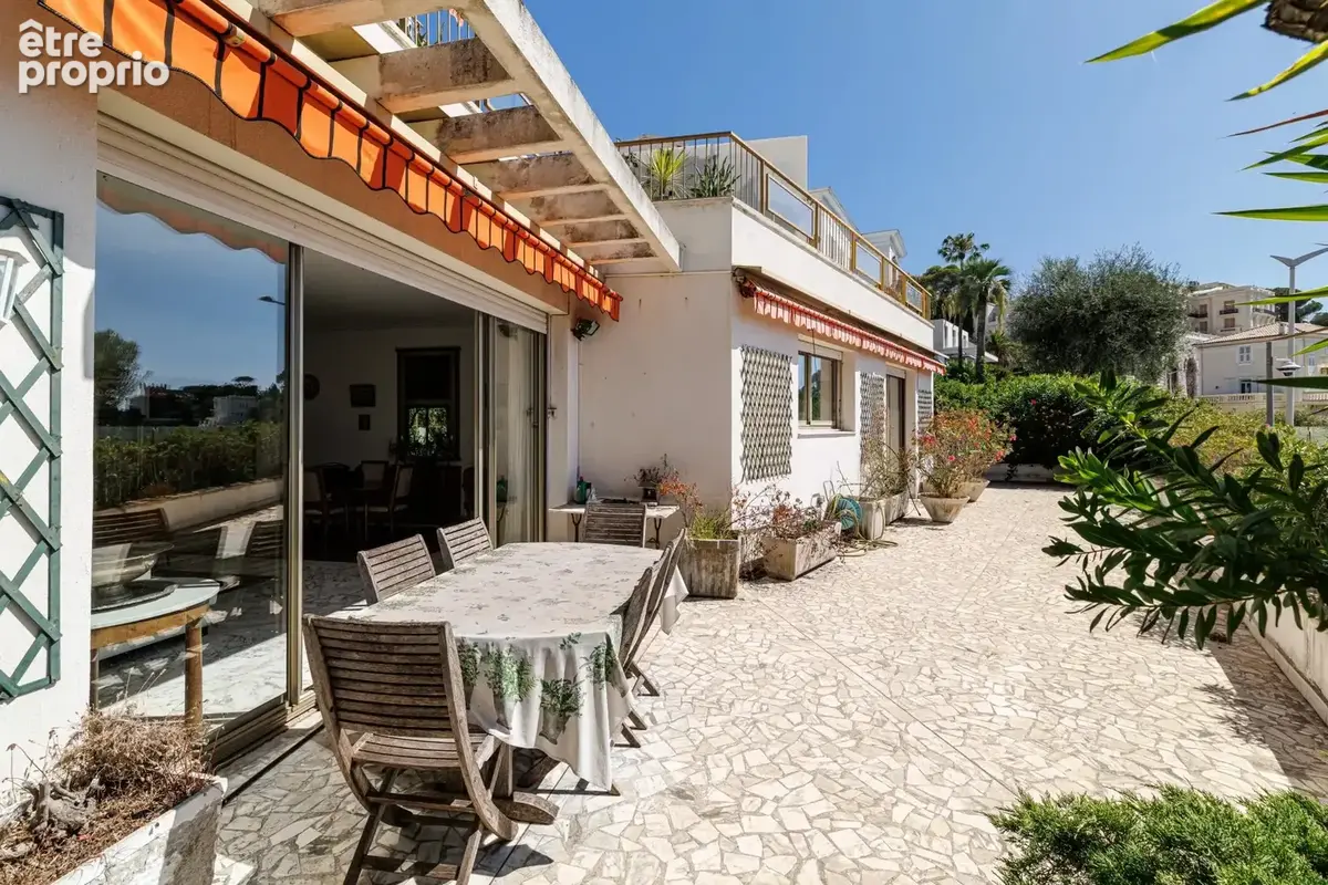 CO-EXCLUSIVITÉ - Mont Boron - 158 m² avec terrasse de 180 m² et vue mer - photo 9