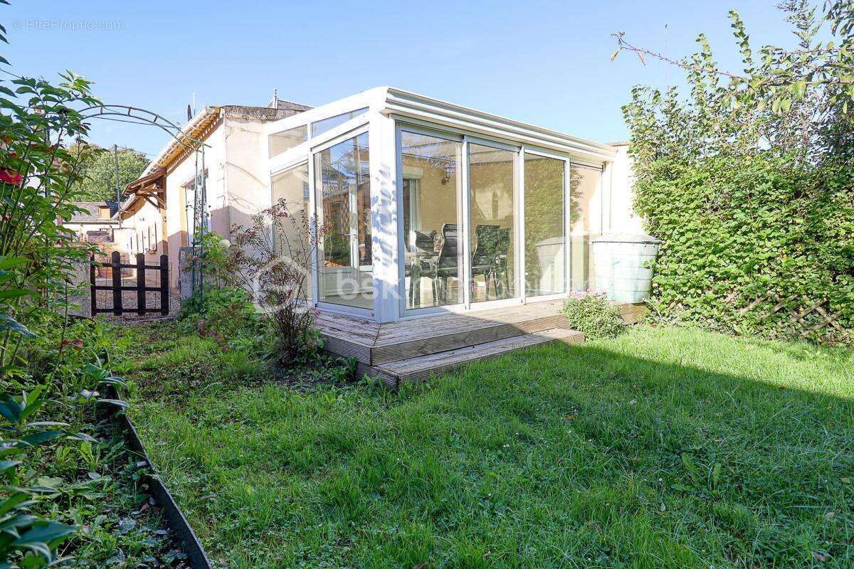 Maison à FEUQUIERES