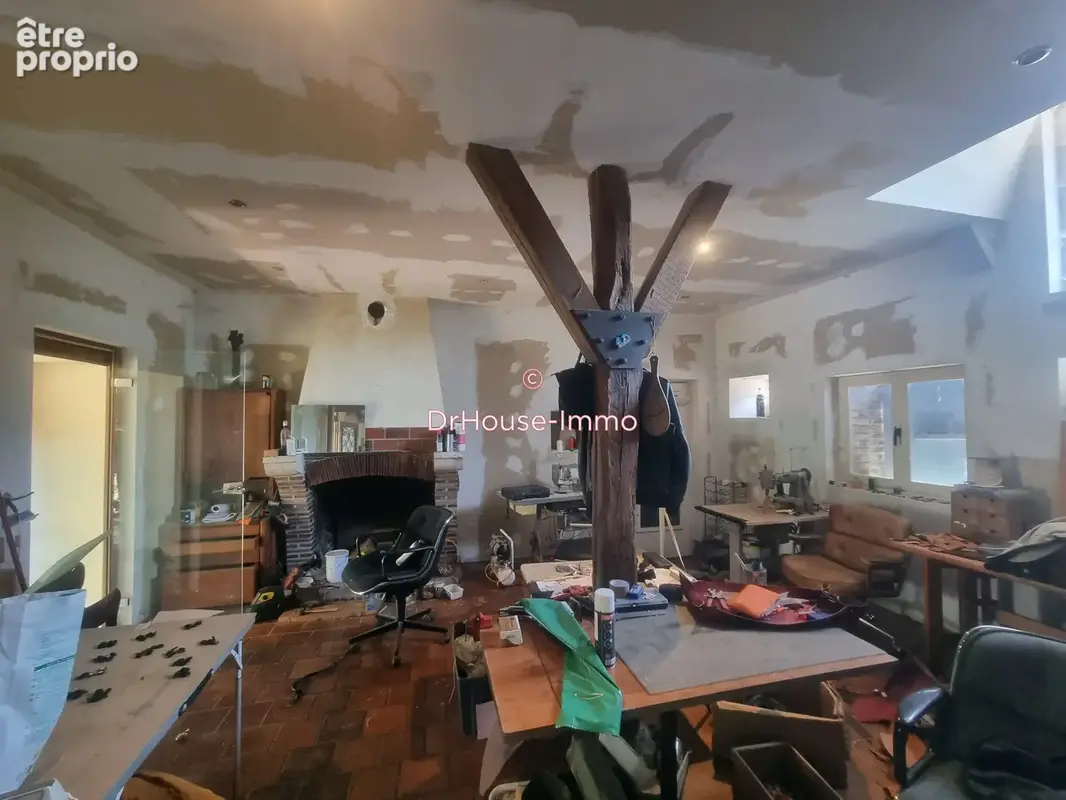 Maison 7 pièces 210 m² à vendre à Gy-Les-Nonains (45220) - photo 3