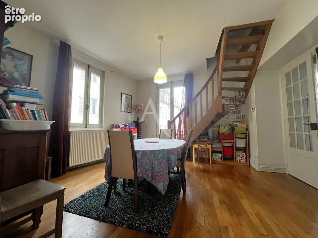 Appartement T5 de 105 m² - Centre-ville de Chalon-sur-Saône - photo 4