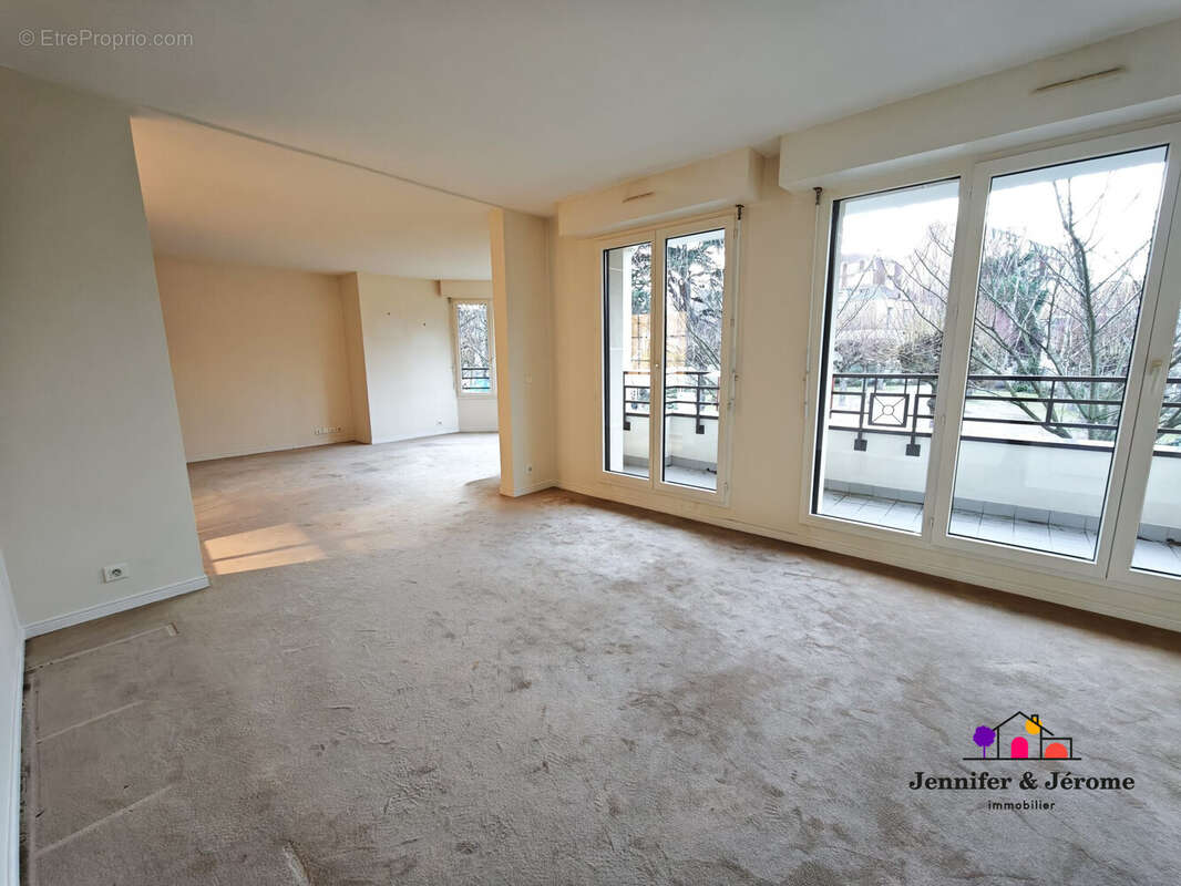 Appartement à ENGHIEN-LES-BAINS