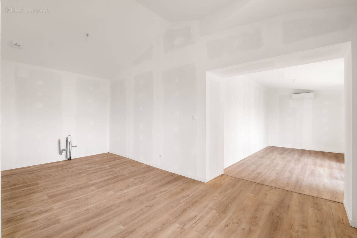 Photo 1 - Appartement à COMMUNAY