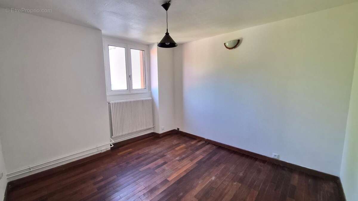 ARPAJON, centre, petite copro, T2 36.82 m² en bon état - photo 7