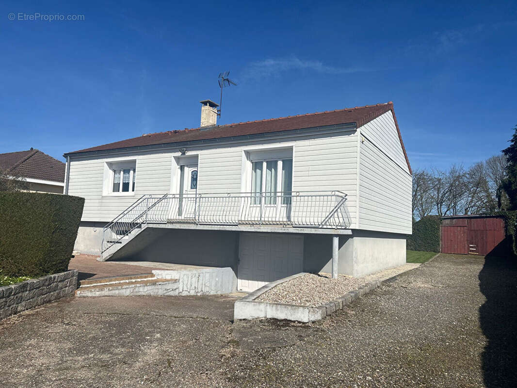 Maison à BOURG-ACHARD