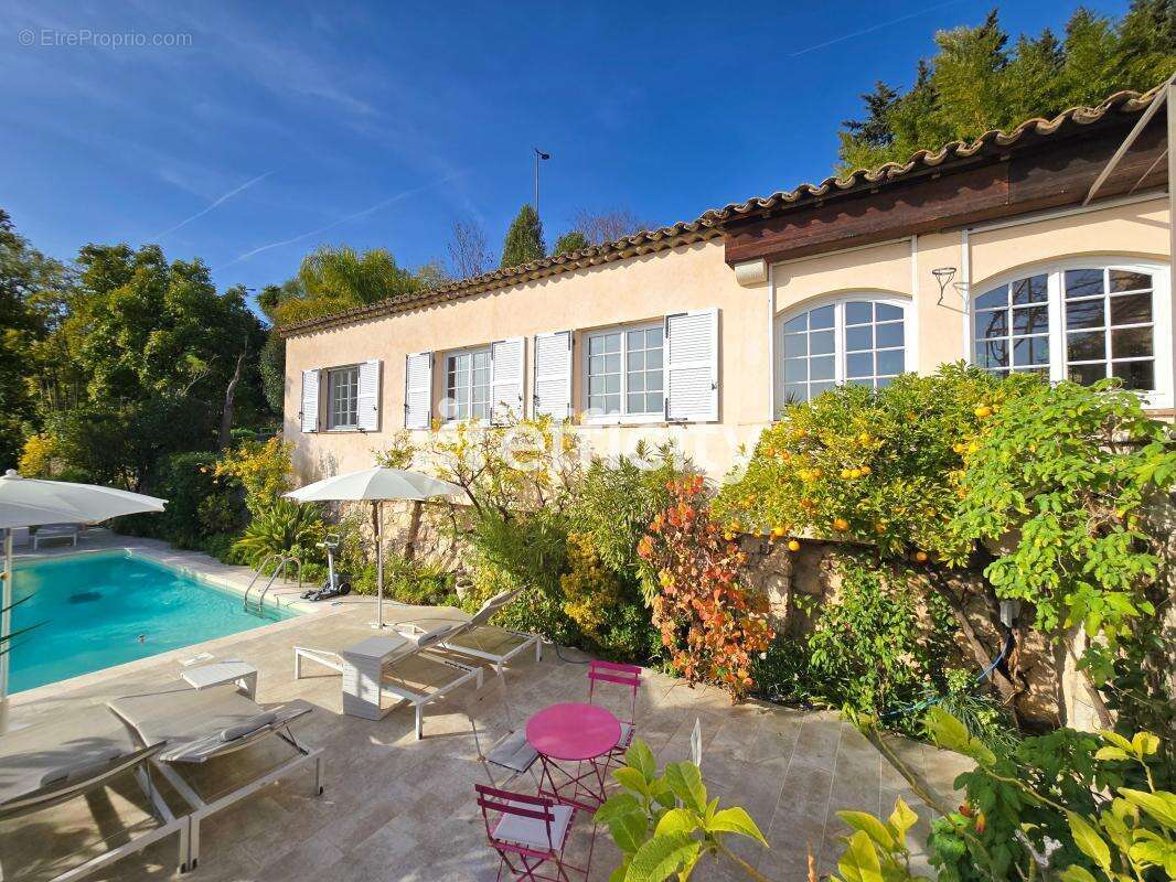 Maison à GRASSE