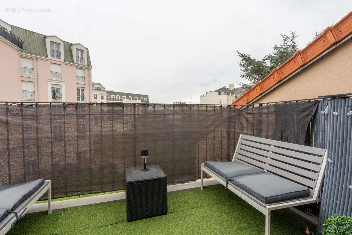 Appartement à LE BLANC-MESNIL