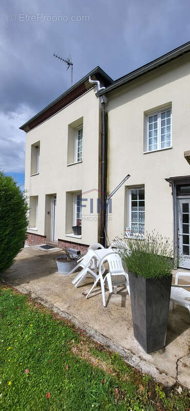 Maison à SAINT-NICOLAS-D'ALIERMONT