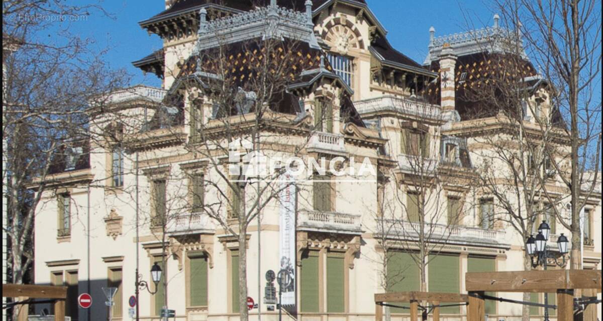 Appartement à LYON-8E