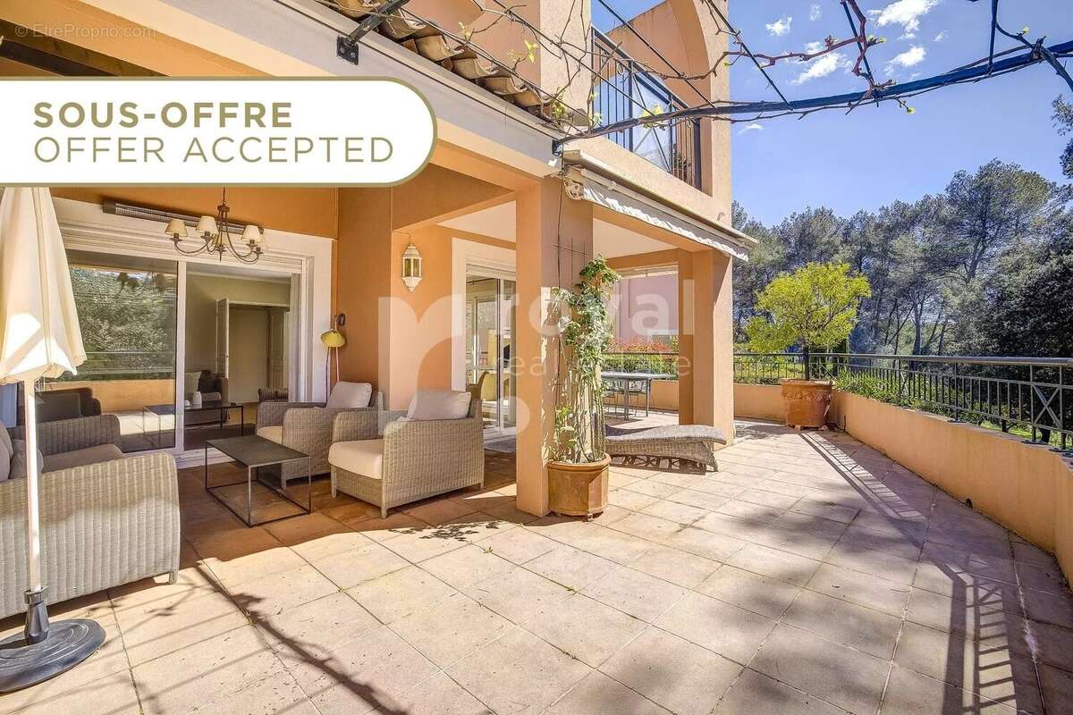 Maison à MOUGINS