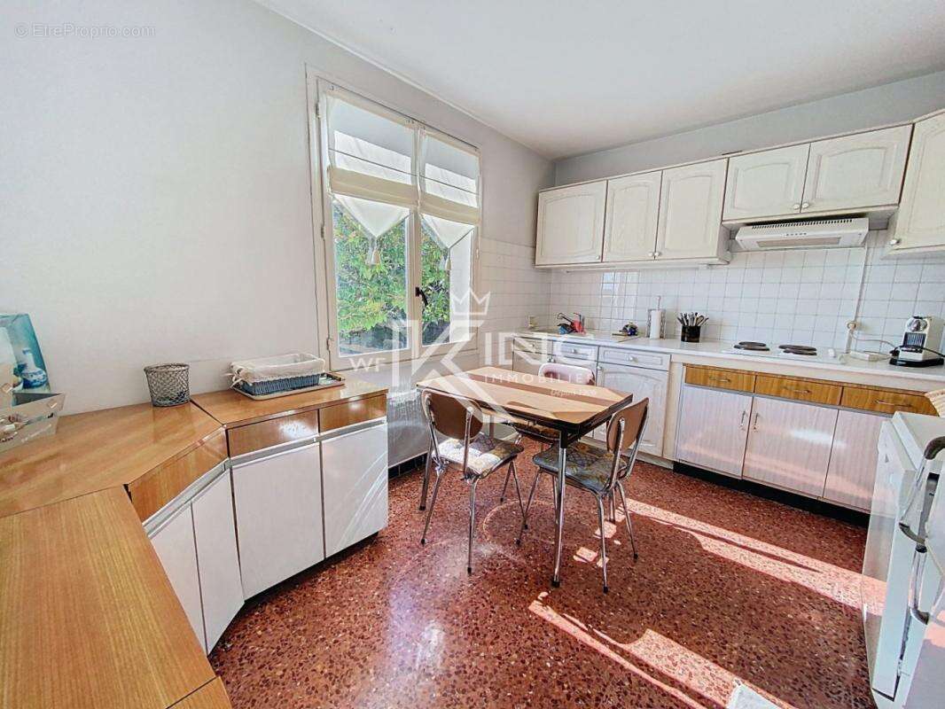 Maison à LES ISSAMBRES