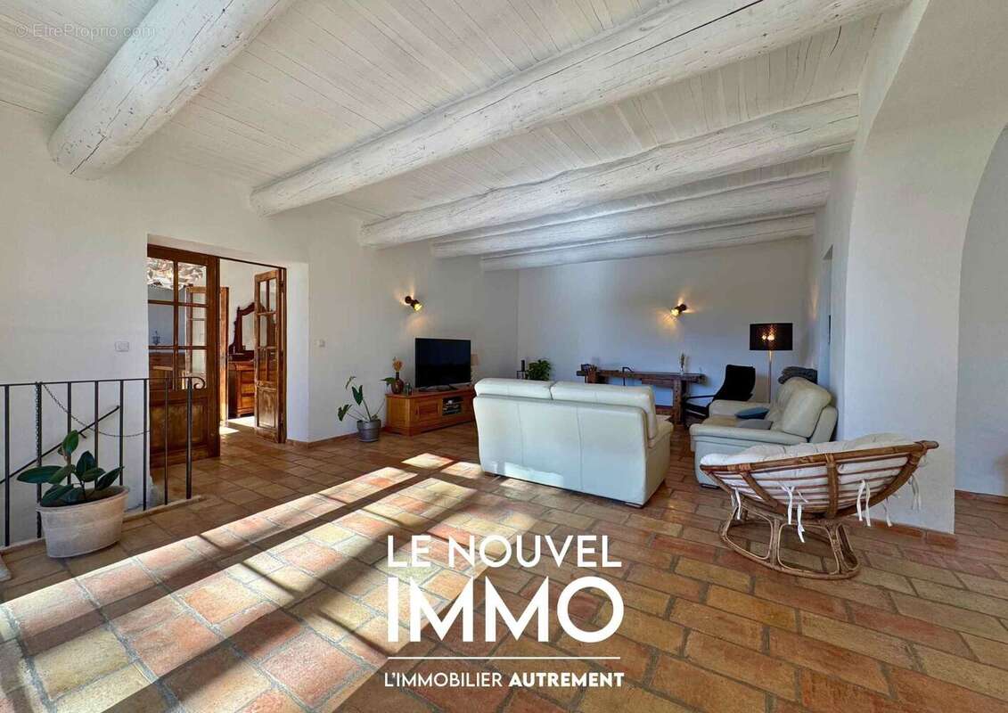 Maison à PELISSANNE