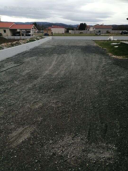 Maison à SAINTE-AGATHE-LA-BOUTERESSE