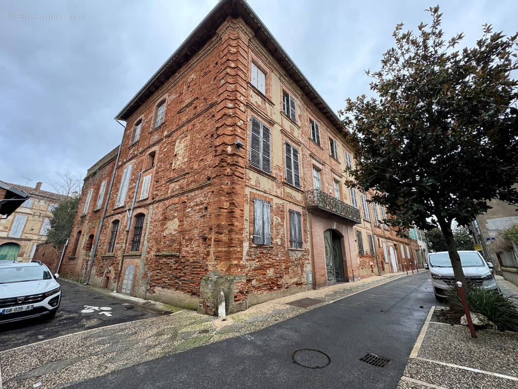 Appartement à MONTECH