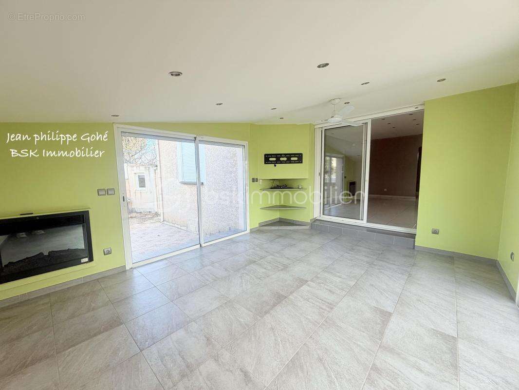 Maison à LIGNAN-SUR-ORB