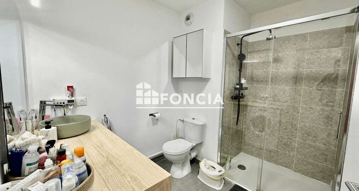 Appartement à MARSEILLE-2E