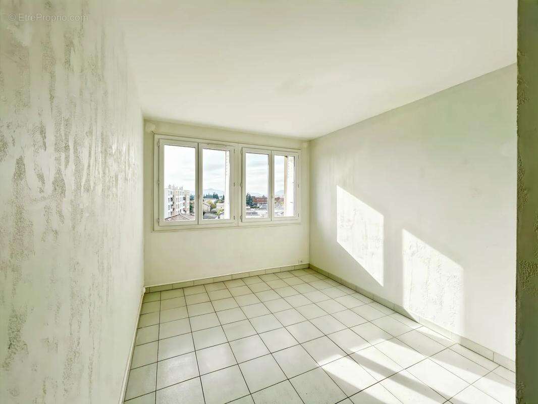 Appartement à MONTELIMAR