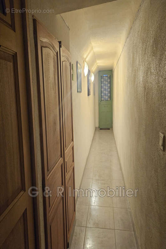 Appartement à CUGES-LES-PINS