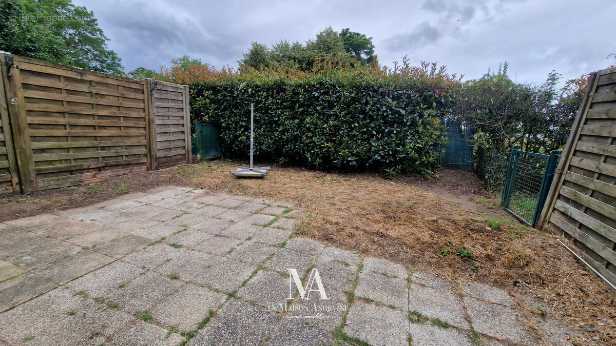 Maison à ECOUFLANT