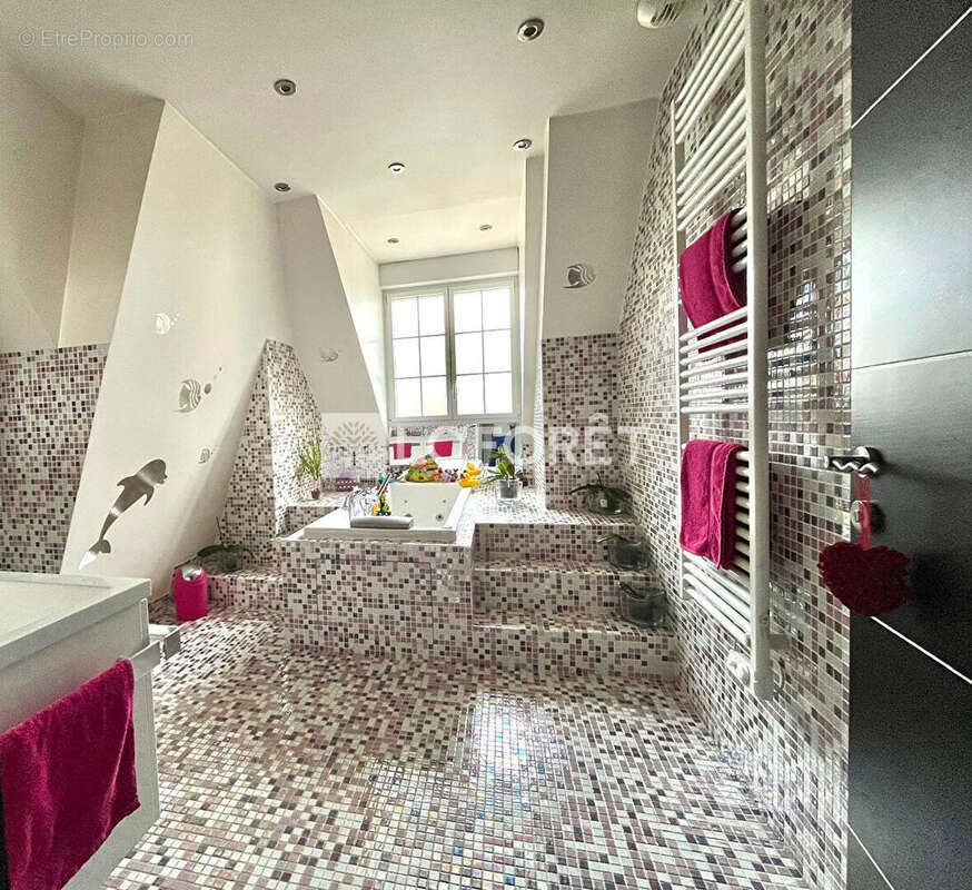 Maison à ORMESSON-SUR-MARNE