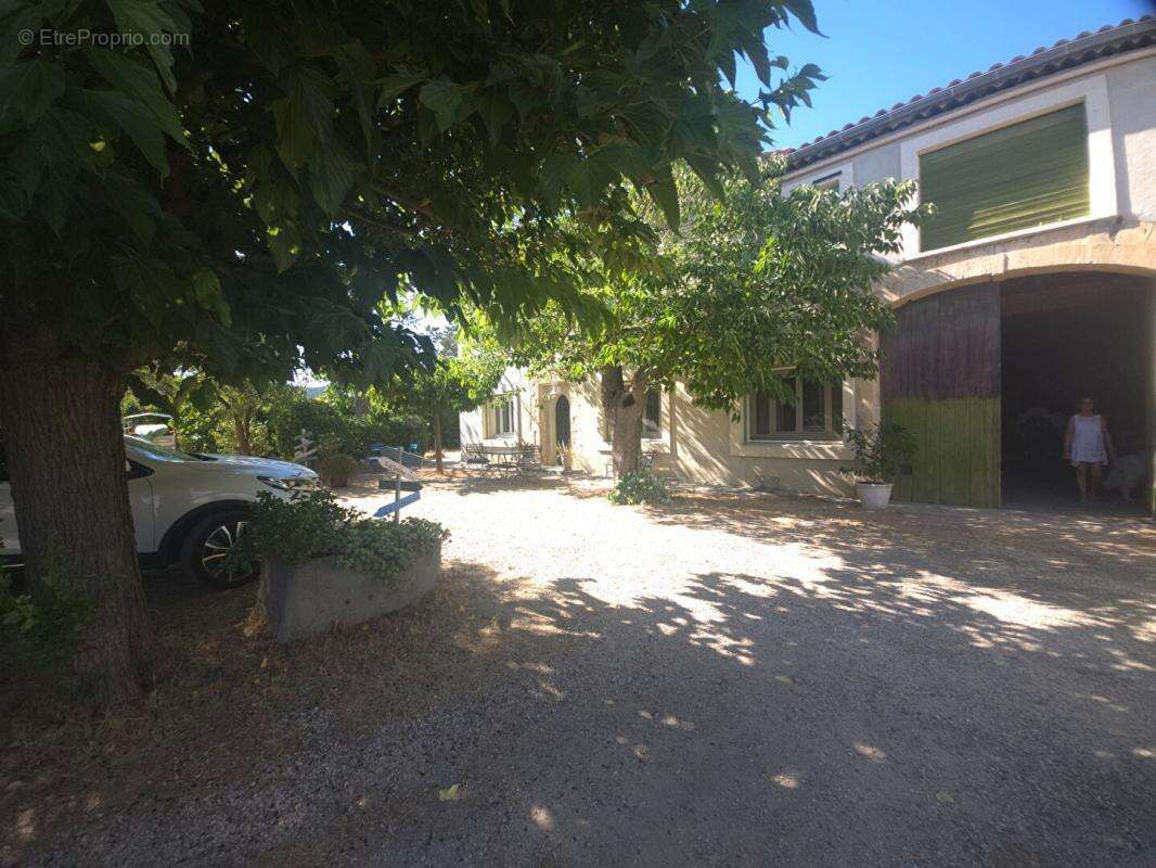 Bienvenu a argeliers : maison de caractere de 175 m² - photo 7