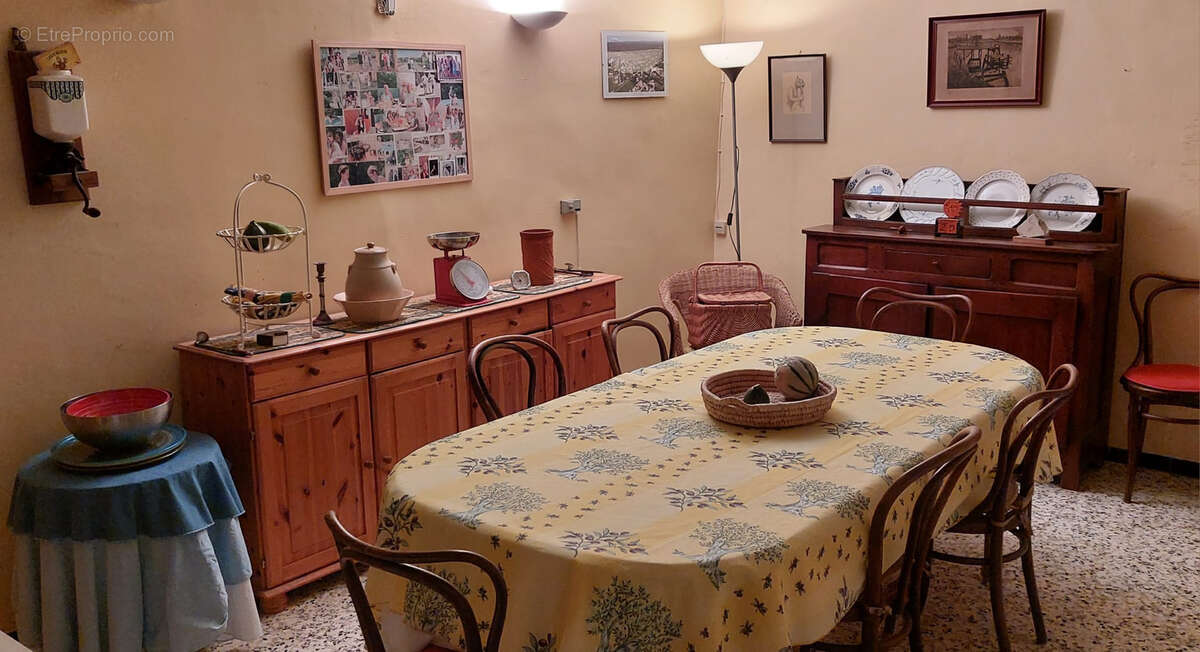 Maison à FLAUX