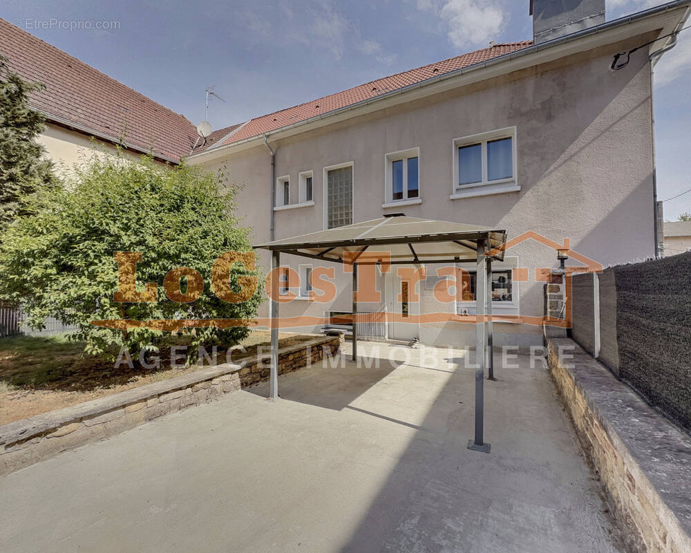 Maison à MONTHUREUX-SUR-SAONE