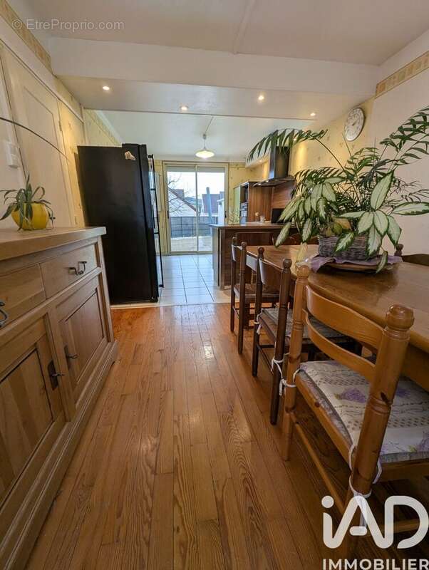 Photo 9 - Maison à CHAMPS-SUR-YONNE