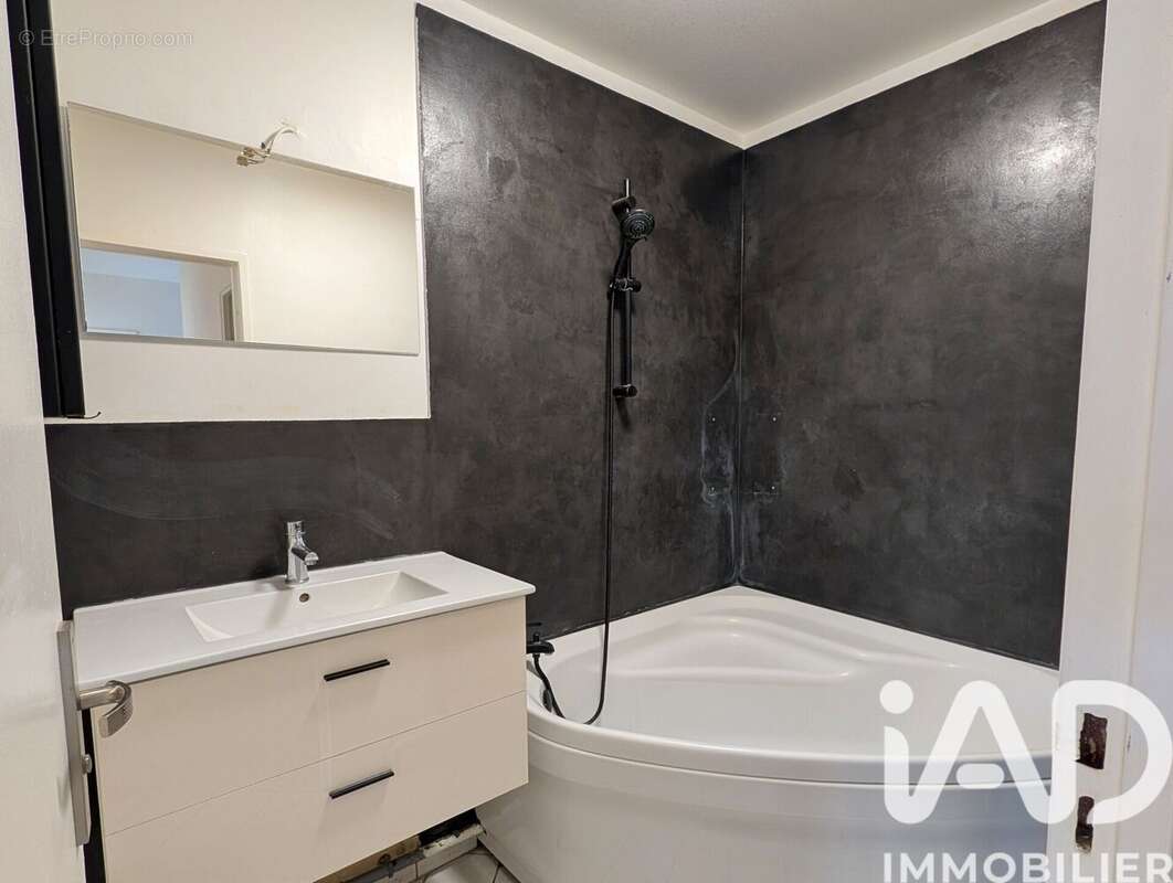 Photo 9 - Appartement à ELANCOURT