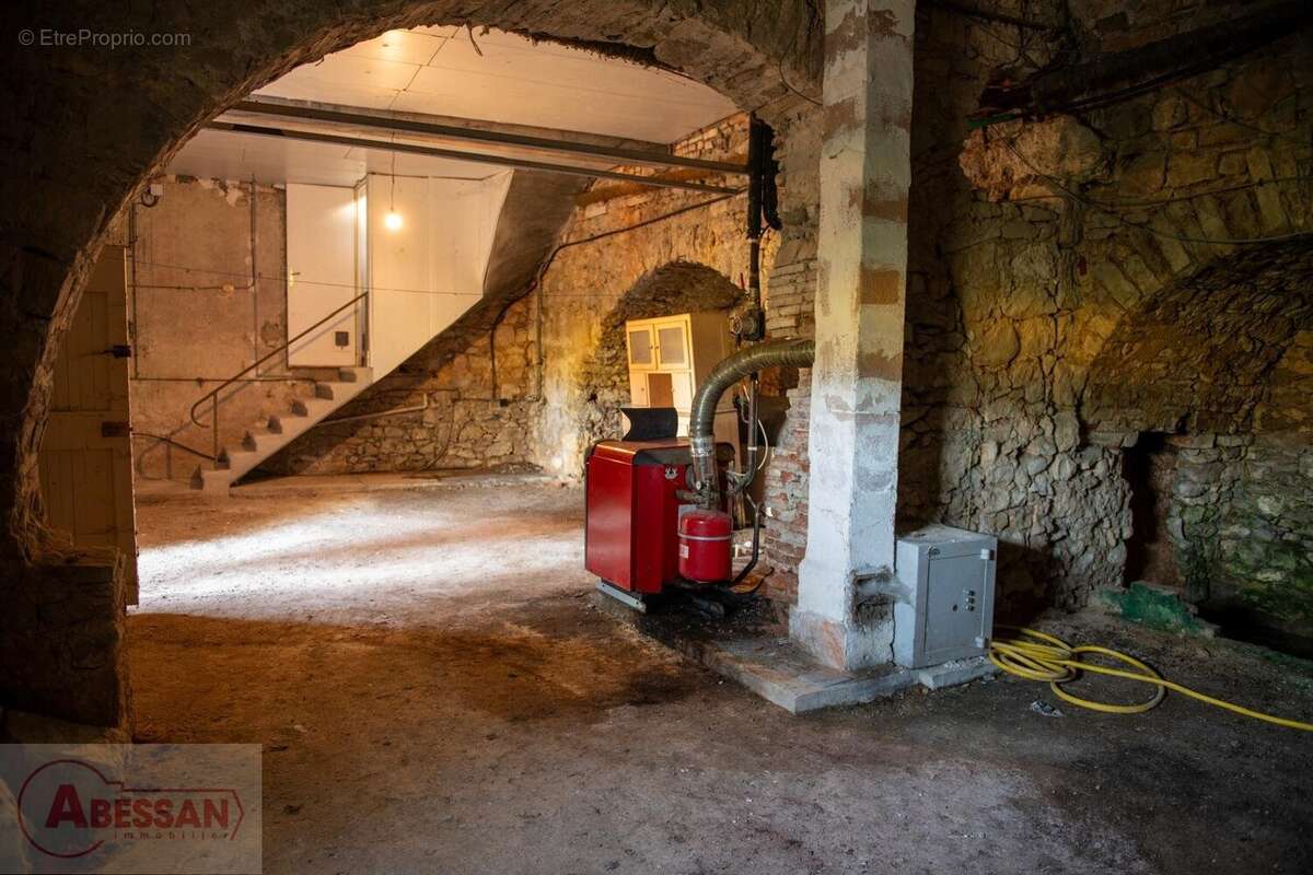 Maison 170 m² à Cordes-Sur-Ciel  - photo 9