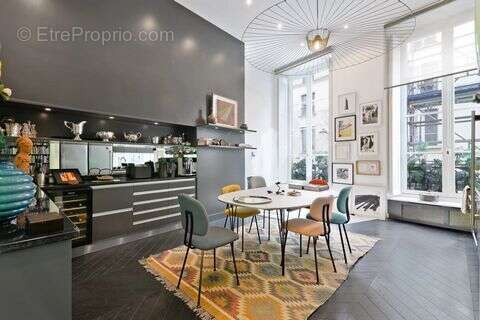 Appartement à PARIS-6E