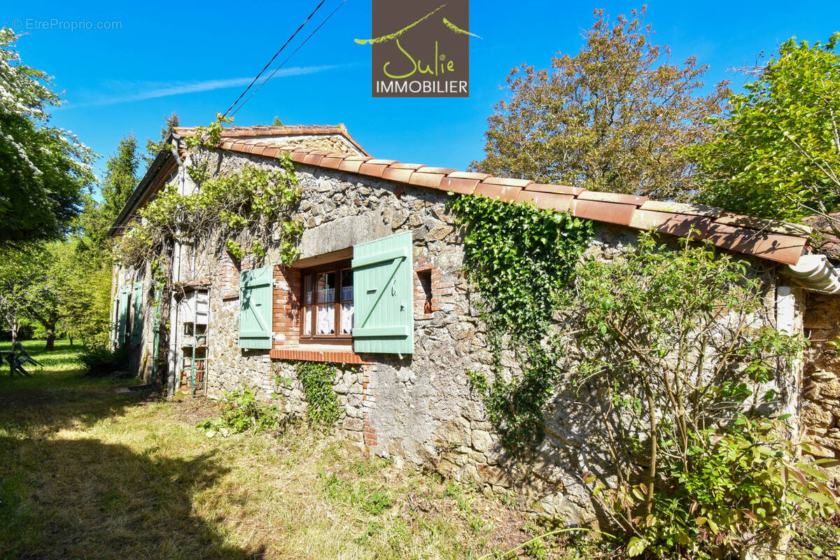 Maison à SAINT-ANDRE-SUR-SEVRE