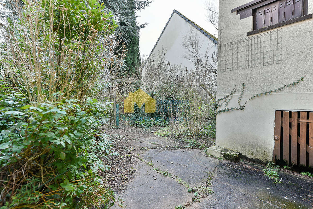 Maison à CHILLY-MAZARIN