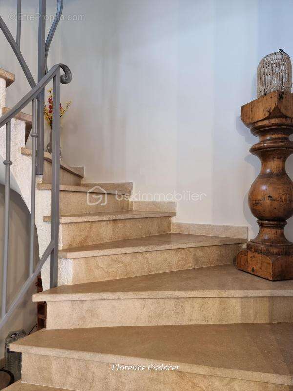 Maison à SAINT-QUENTIN-LA-POTERIE