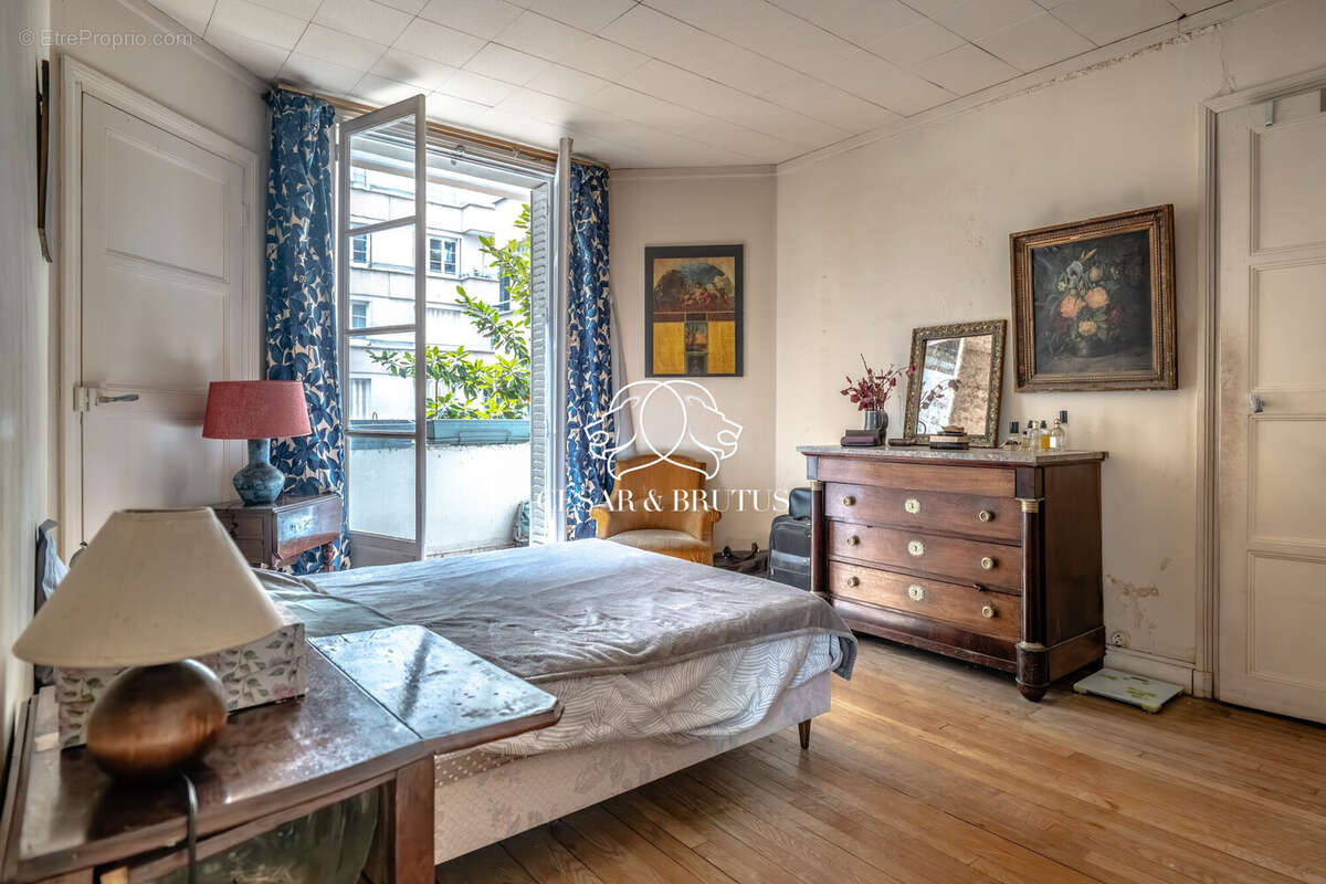 Appartement à ISSY-LES-MOULINEAUX