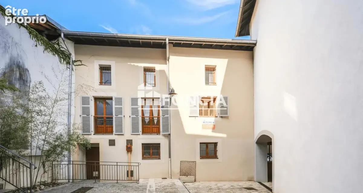 Appartement à BARRAUX