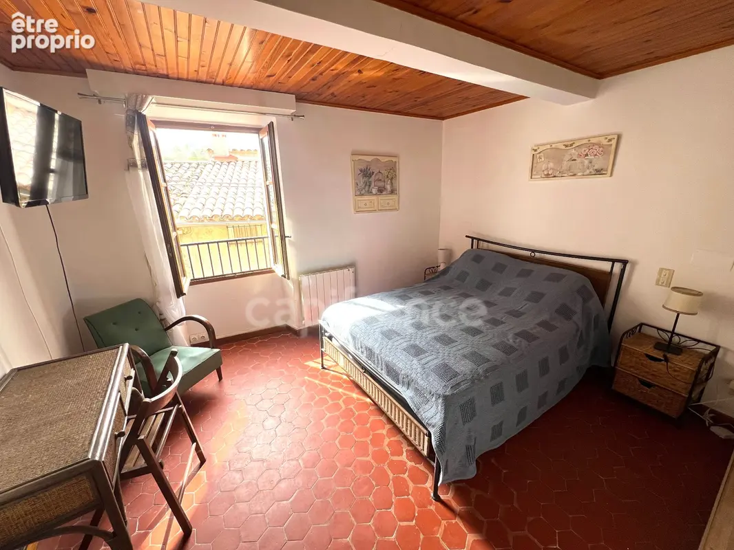 Maison à vendre 6 pièces proche de GREOUX LES BAINS (04) - photo 4