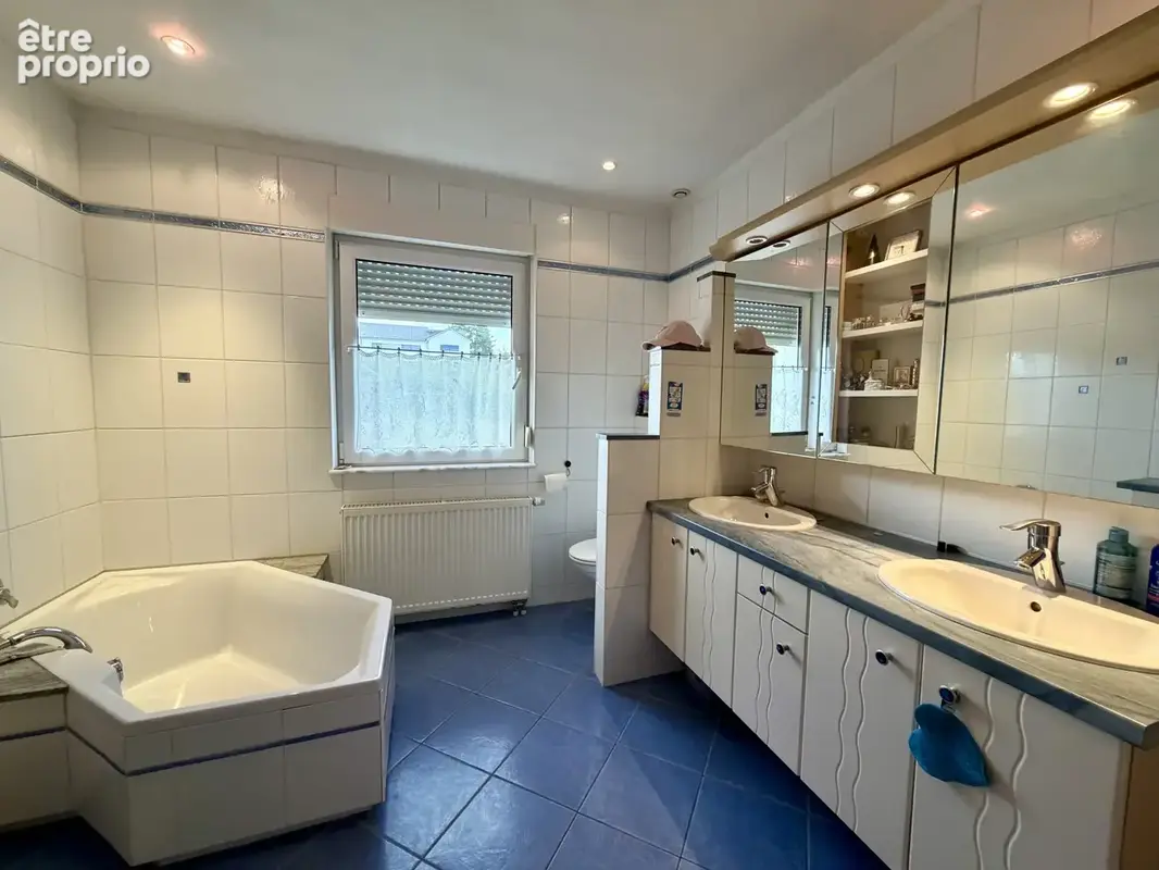 Belle maison 200 m2 4 chambres au calme - photo 7