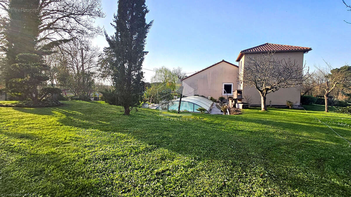 Maison 155m² à montpon-ménestérol - photo 4