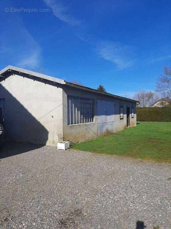 Maison à VICQ-SUR-BREUILH