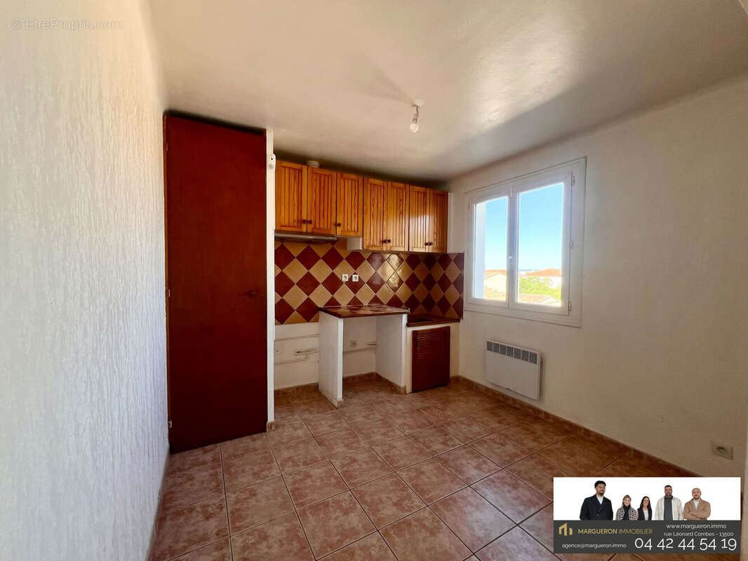 Appartement à CHATEAUNEUF-LES-MARTIGUES