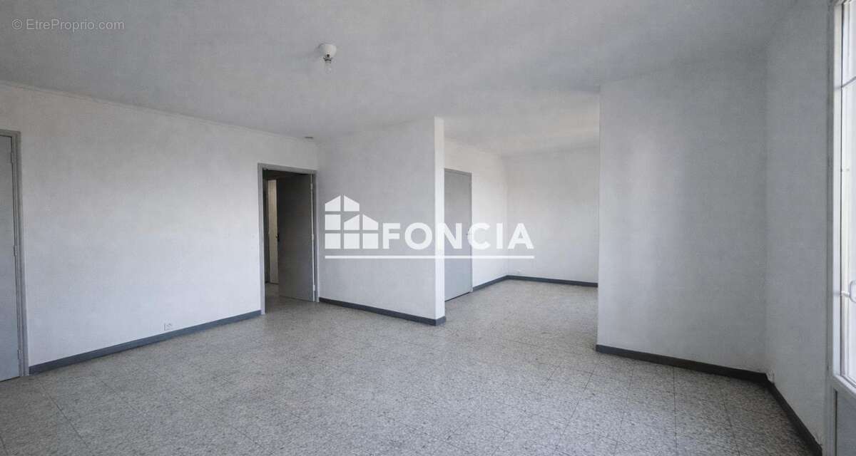 Appartement à NIMES