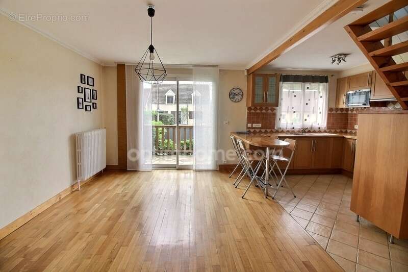 Maison à CARRIERES-SOUS-POISSY