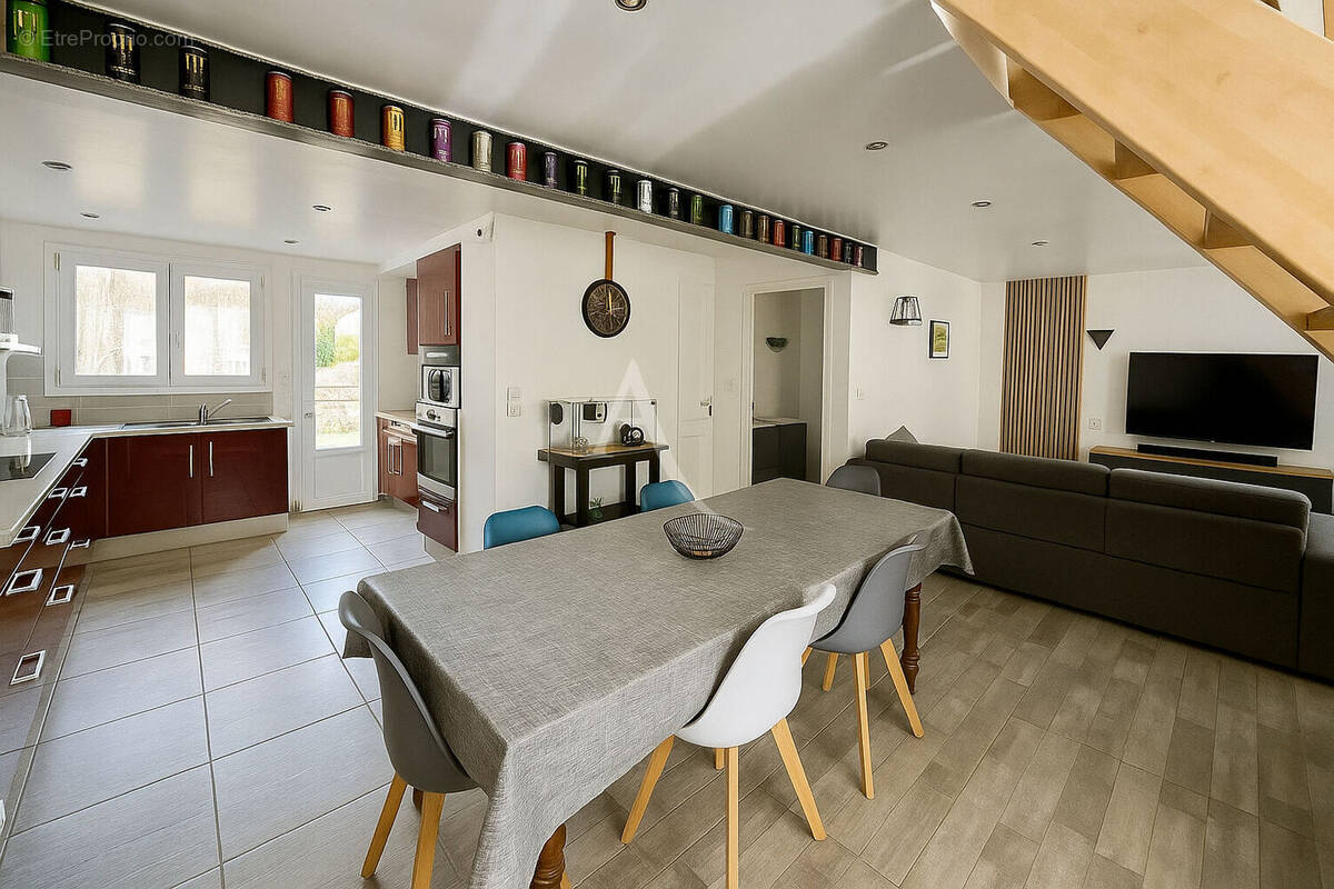 Maison à COURTALAIN