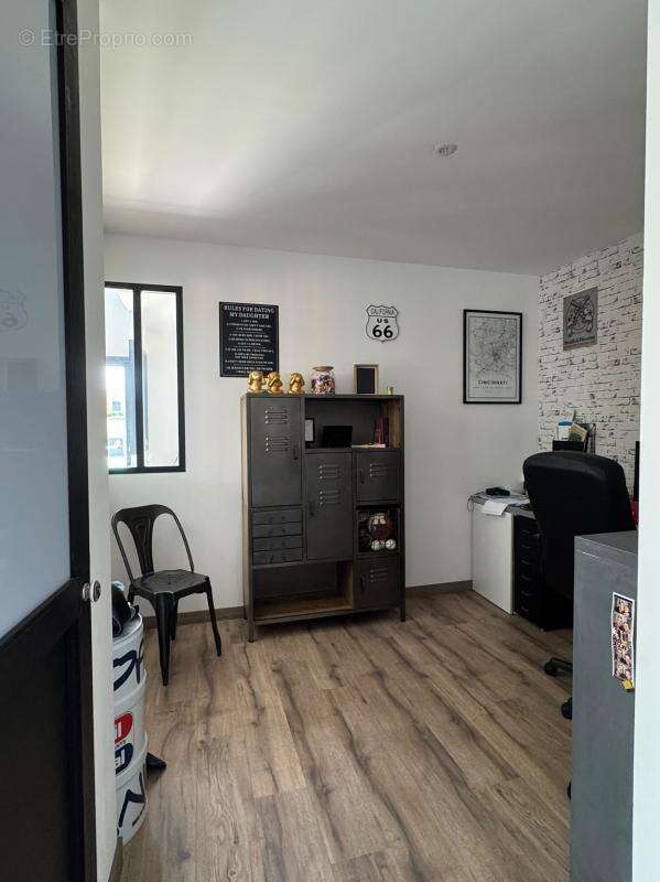 Maison 158 m² à Anthon  - photo 7