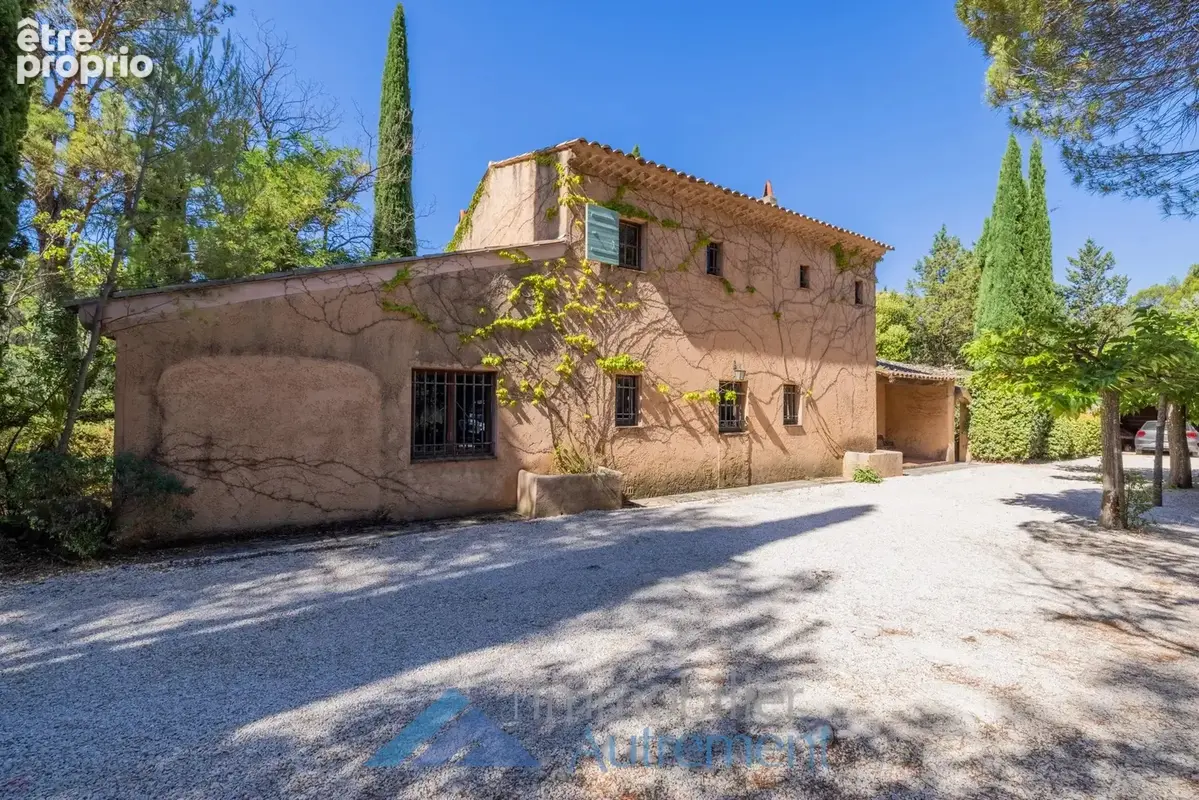 Villa provençale avec piscine à Beaurecueil - photo 18