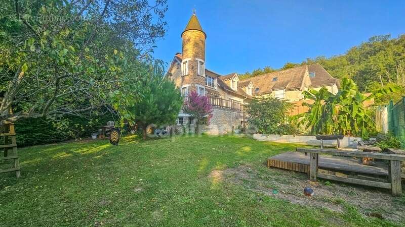 Appartement à FONTAINE-LA-RIVIERE