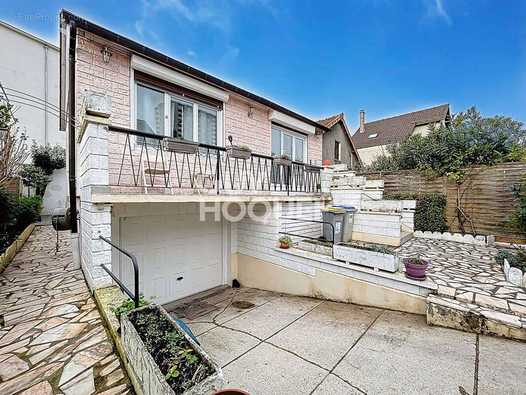 Maison à L'HAY-LES-ROSES