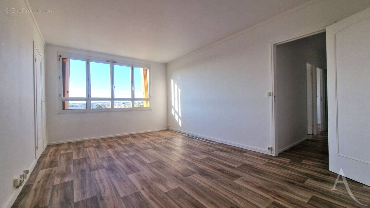 Appartement à MANTES-LA-JOLIE