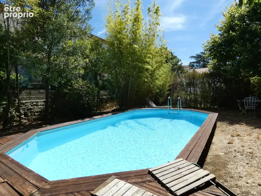 Alès, superbe maison de maître avec piscine à deux pas du centre ville. - photo 13
