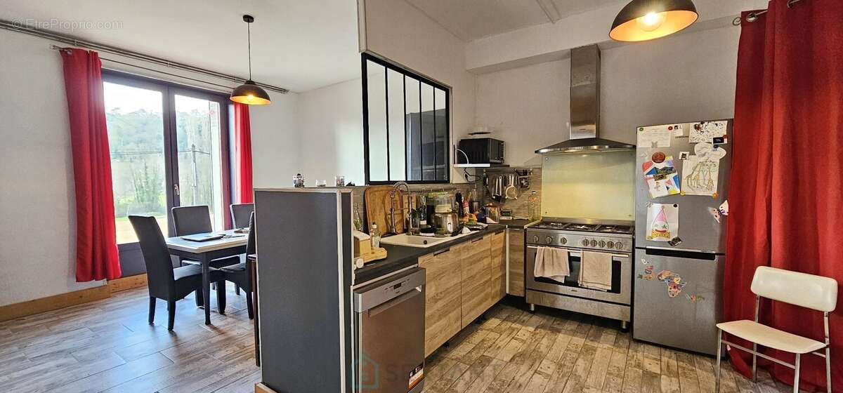 Maison à CARSAC-AILLAC